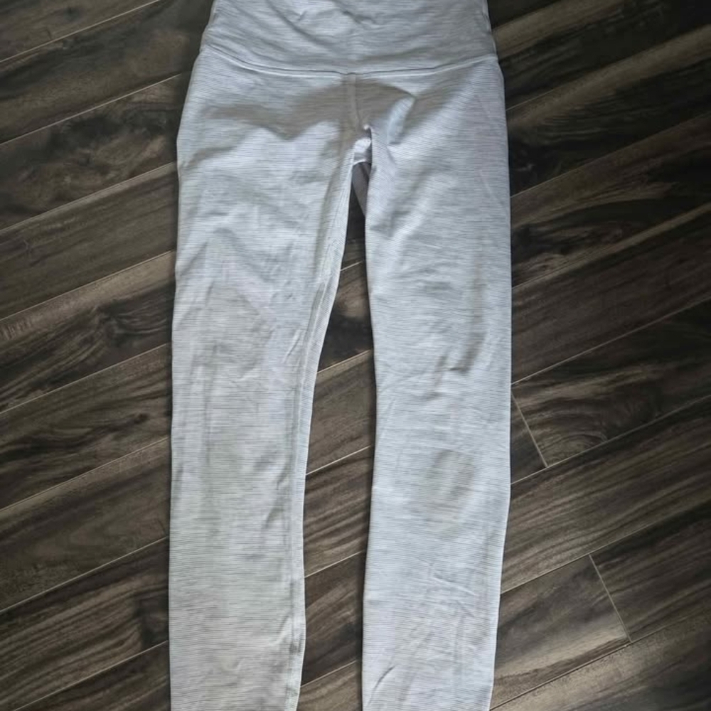 Lululemon High-Waist Luxtreme Leggings Size 4